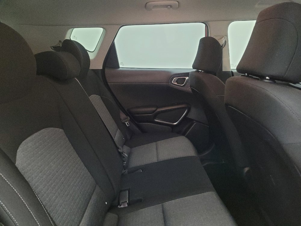 Used 2021 Kia Soul S image 19