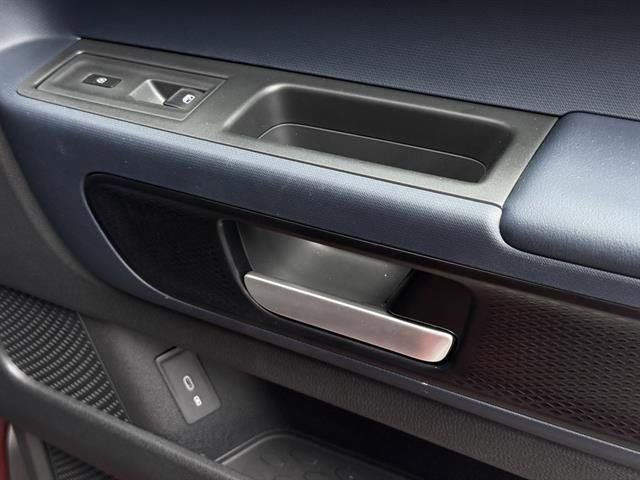 New 2025 Volkswagen ID. Buzz Pro S Plus image 24