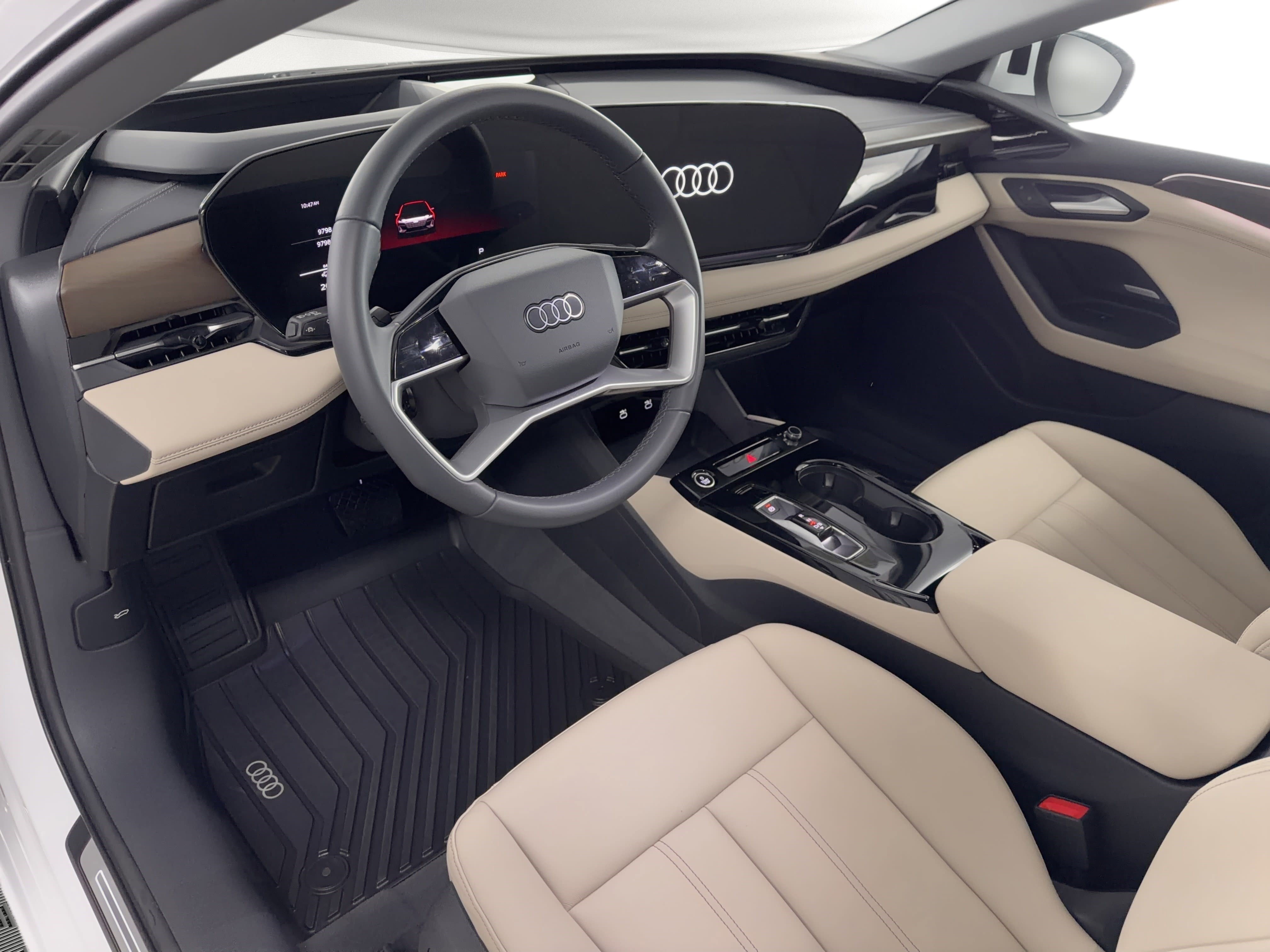 Used 2025 Audi A6 e-tron Premium Plus w/ Premium Plus image 4