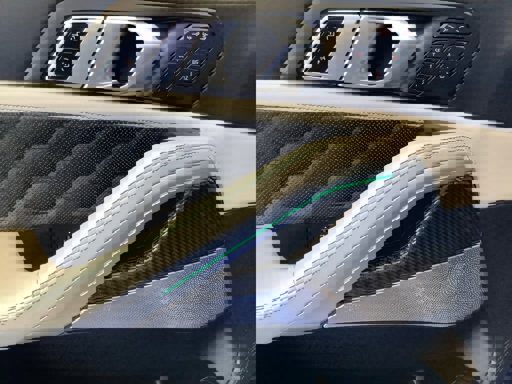 Used 2021 BMW X6 M w/ Competition Package image 12