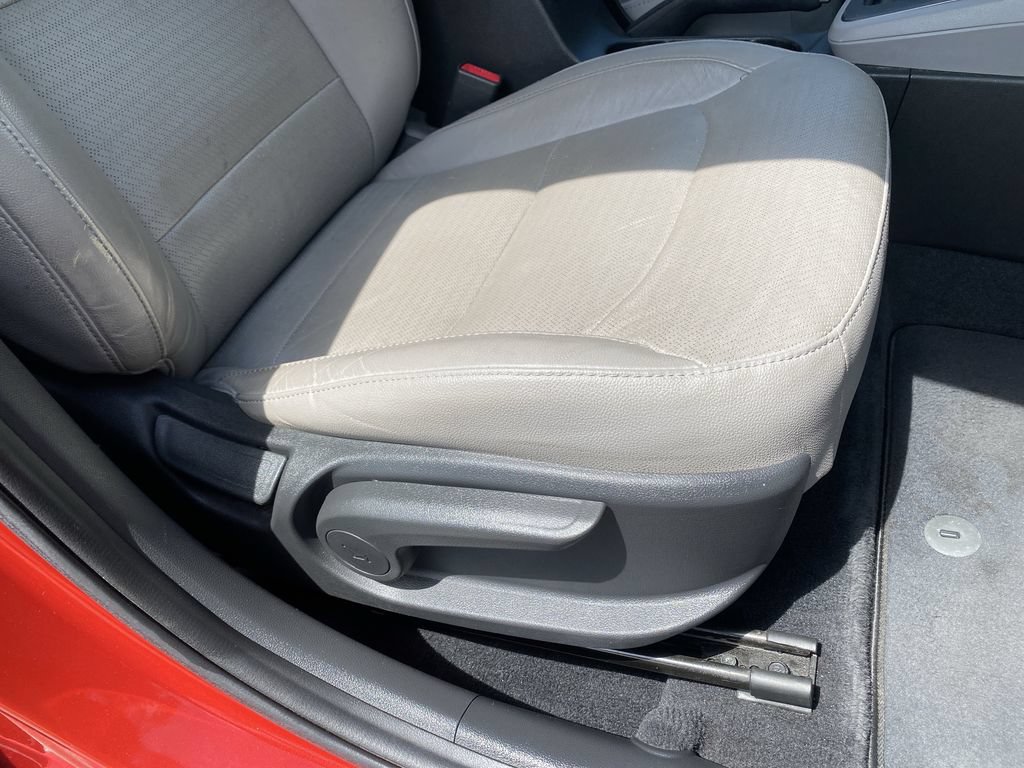 Used 2019 Hyundai Elantra Limited FWD image 32