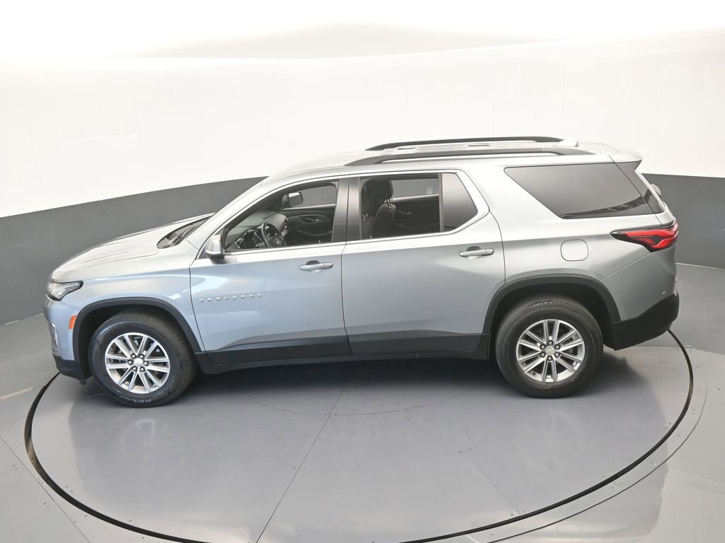 Used 2023 Chevrolet Traverse LT image 44