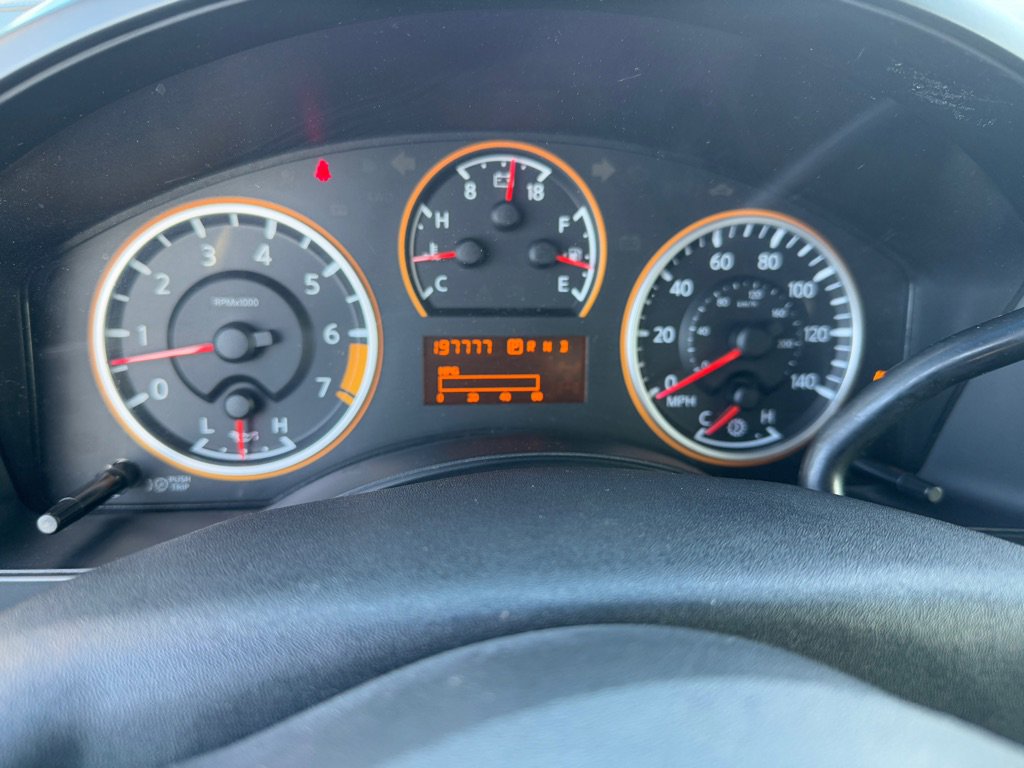 Used 2012 Nissan Titan SV image 13