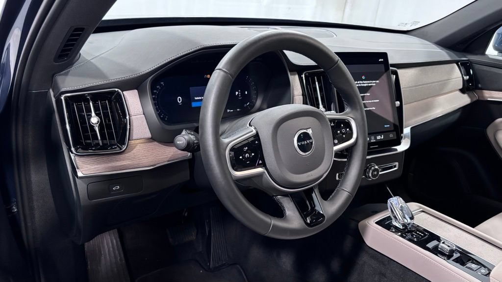 Certified 2026 Volvo XC90 B6 Plus AWD/4WD image 10