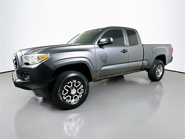 Used 2019 Toyota Tacoma SR image 3