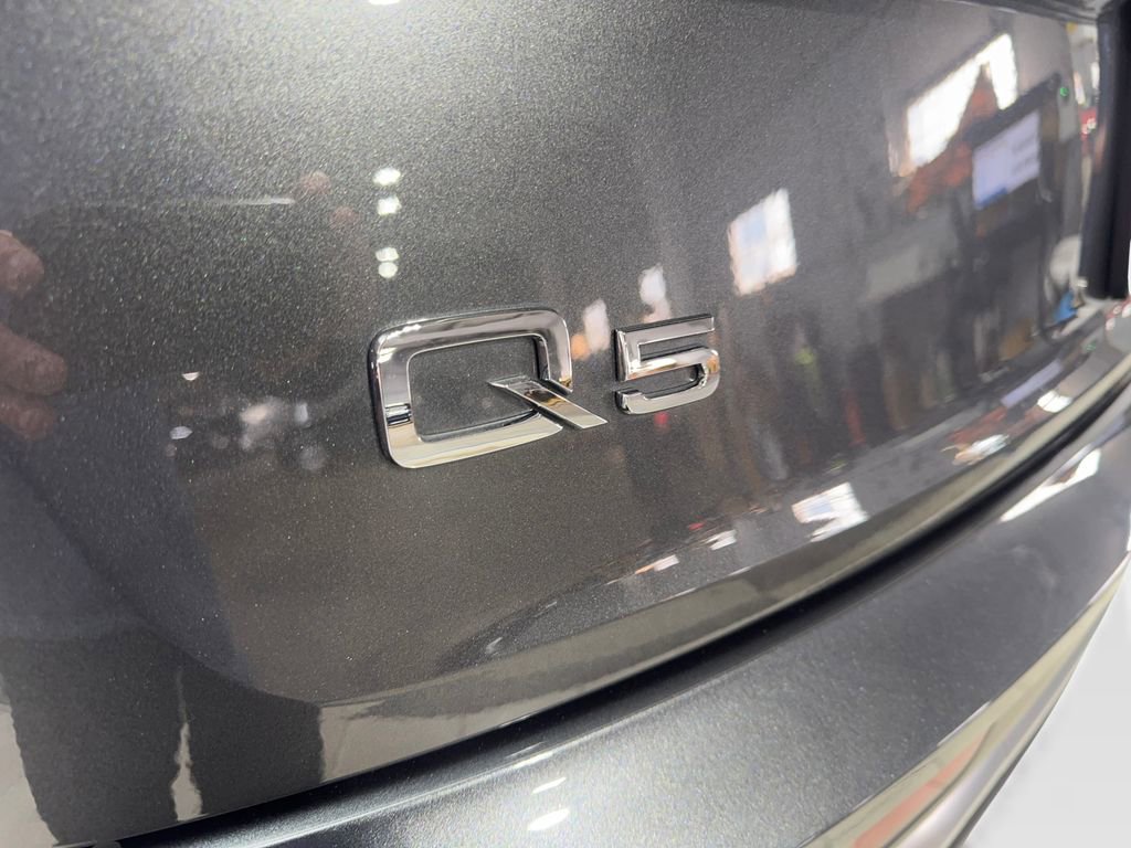 Used 2023 Audi Q5 2.0T Premium w/ Convenience Package image 23