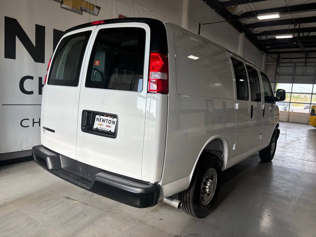 New 2025 Chevrolet Express 2500 Work Van w/ Driver Convenience Package image 8