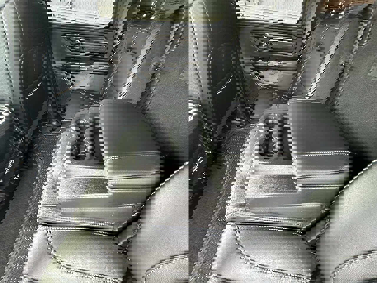 Used 2022 RAM 1500 Limited w/ Body-Colour Bumper Group image 10