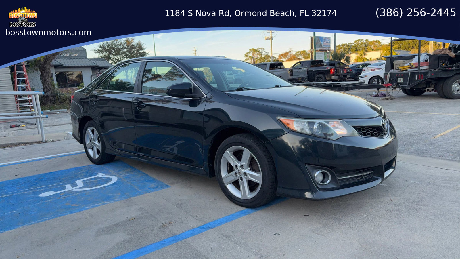 Used 2014 Toyota Camry L image 8