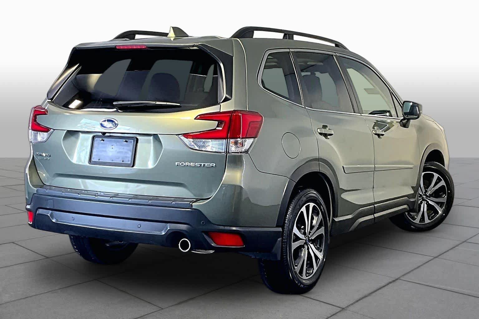Used 2021 Subaru Forester Limited AWD/4WD image 13