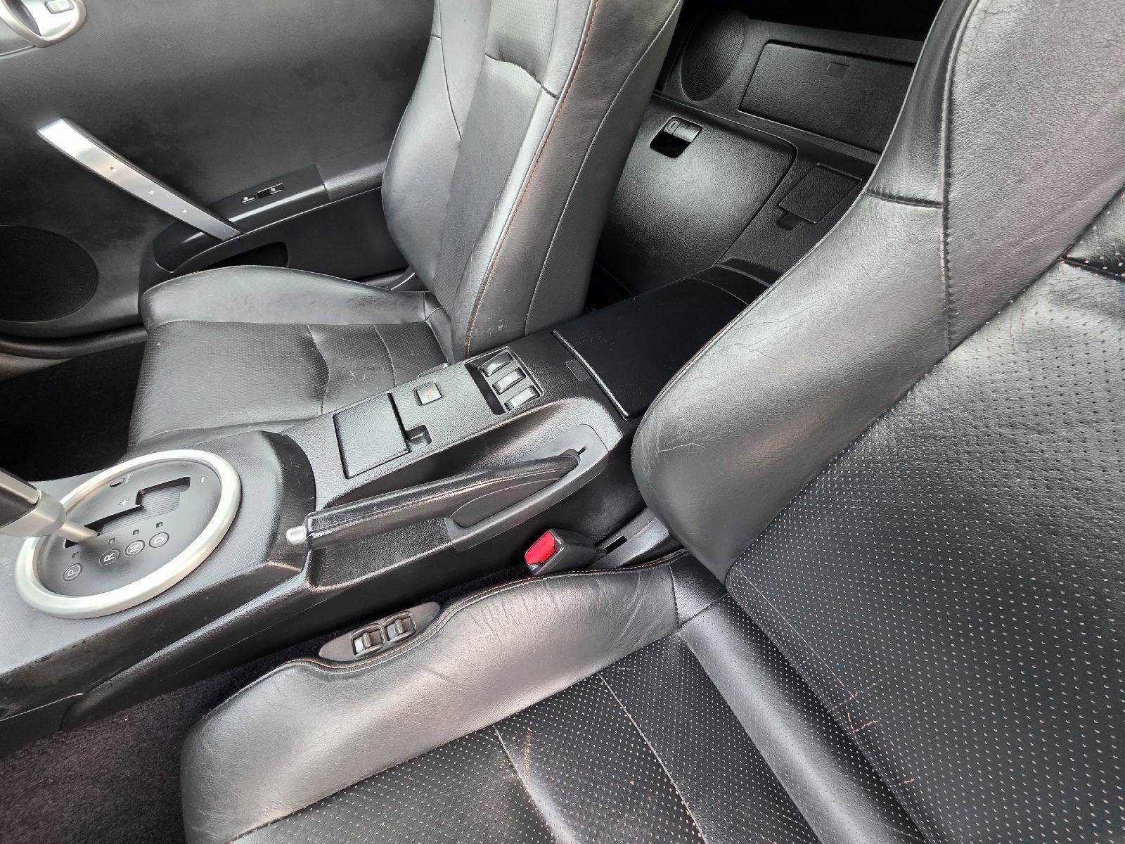 Used 2005 Nissan 350Z Touring RWD image 35