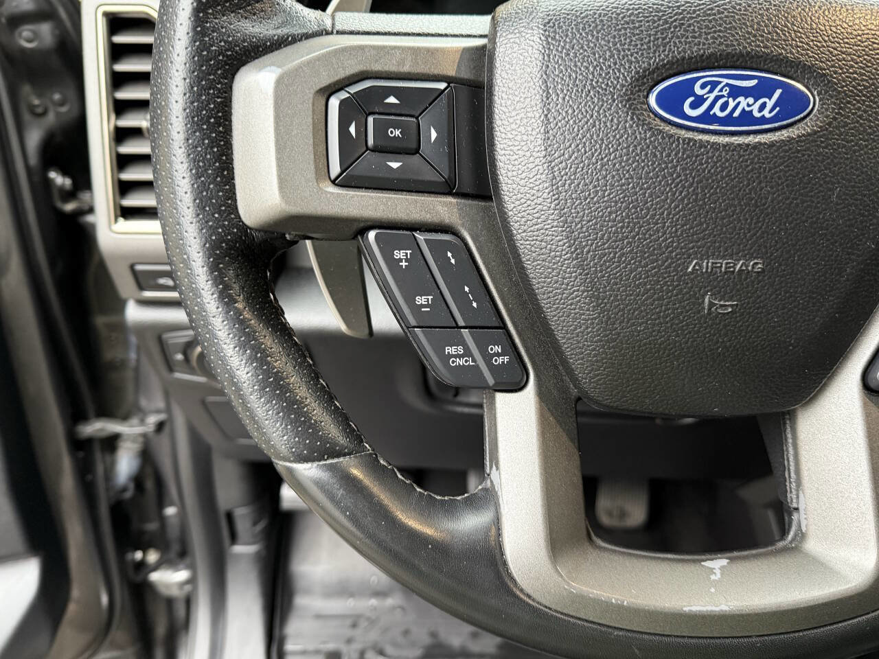 Used 2017 Ford F150 Raptor w/ Equipment Group 802A Luxury image 70