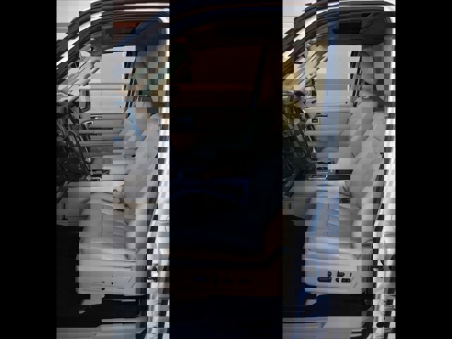 Used 2017 Ford Expedition Limited w/ Equipment Group 301A image 18