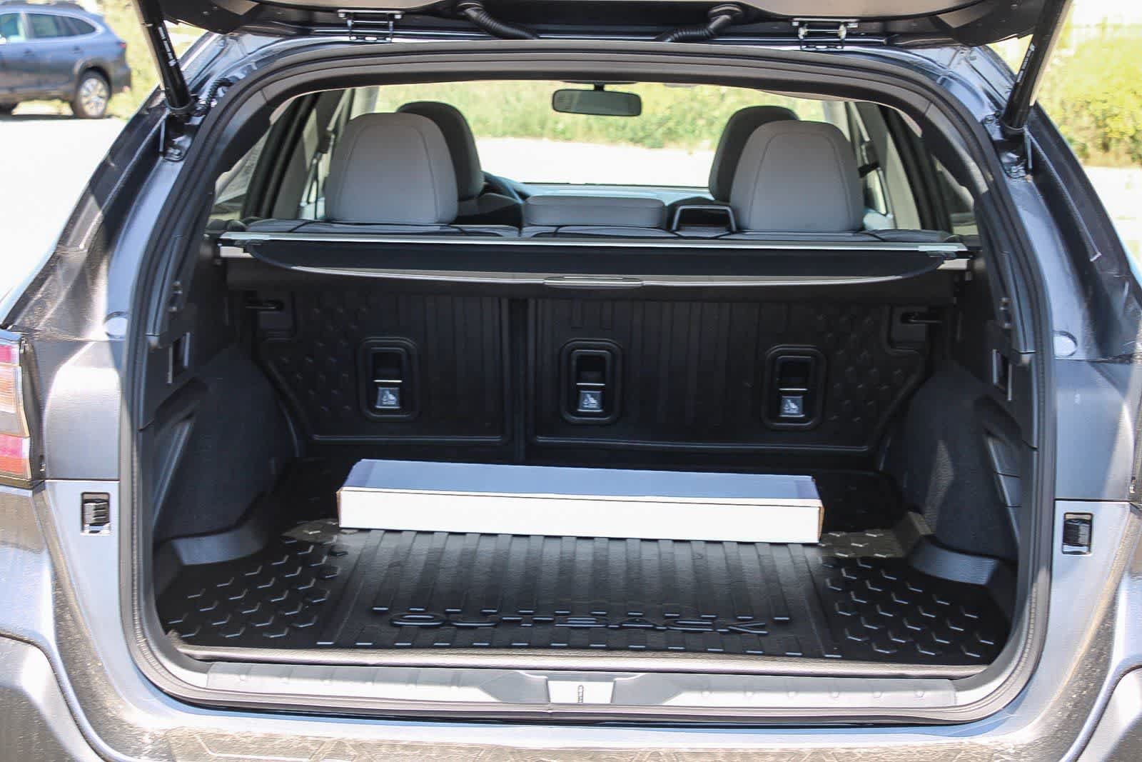 Used 2025 Subaru Outback Premium AWD/4WD image 25