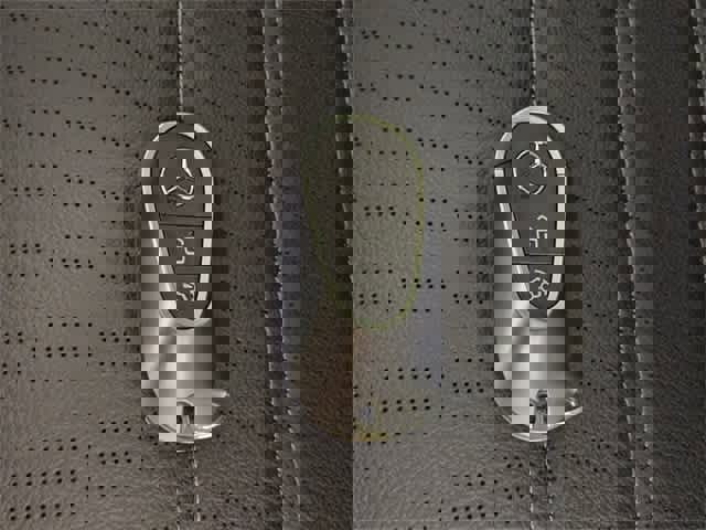 Certified 2025 Mercedes-Benz GLC 300 4MATIC image 41