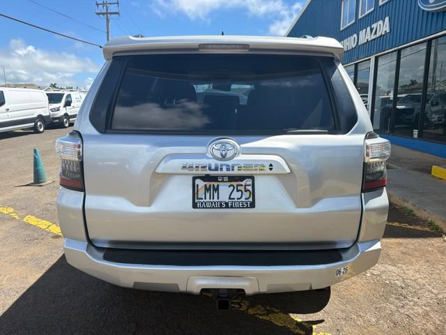 Used 2022 Toyota 4Runner SR5 AWD/4WD image 4