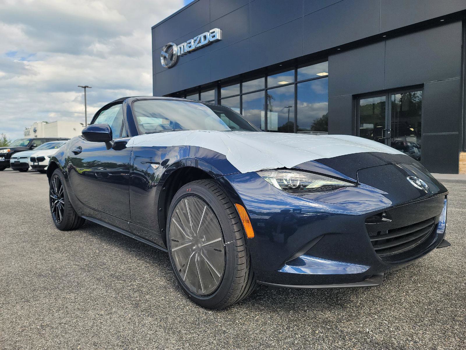 New 2026 MAZDA MX-5 Miata Grand Touring w/ Weather Package RWD image 4