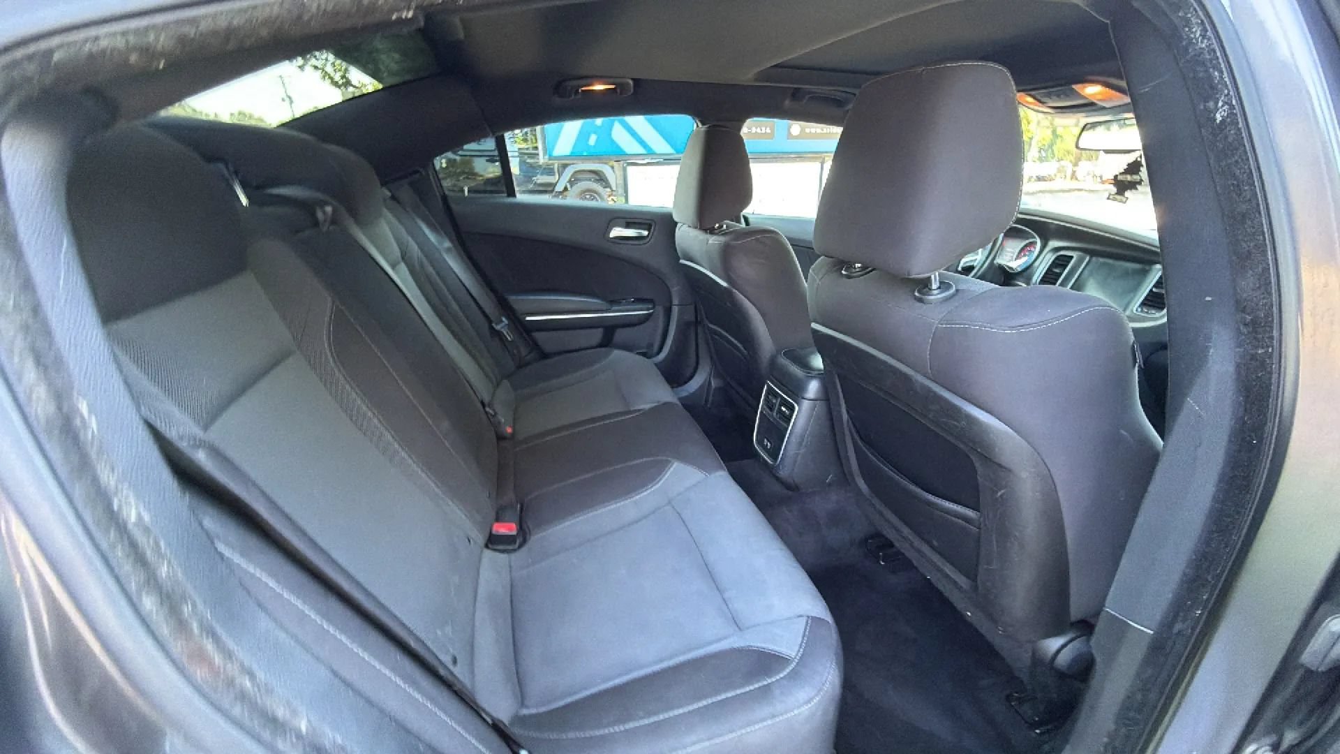 Used 2015 Dodge Charger SXT RWD image 21