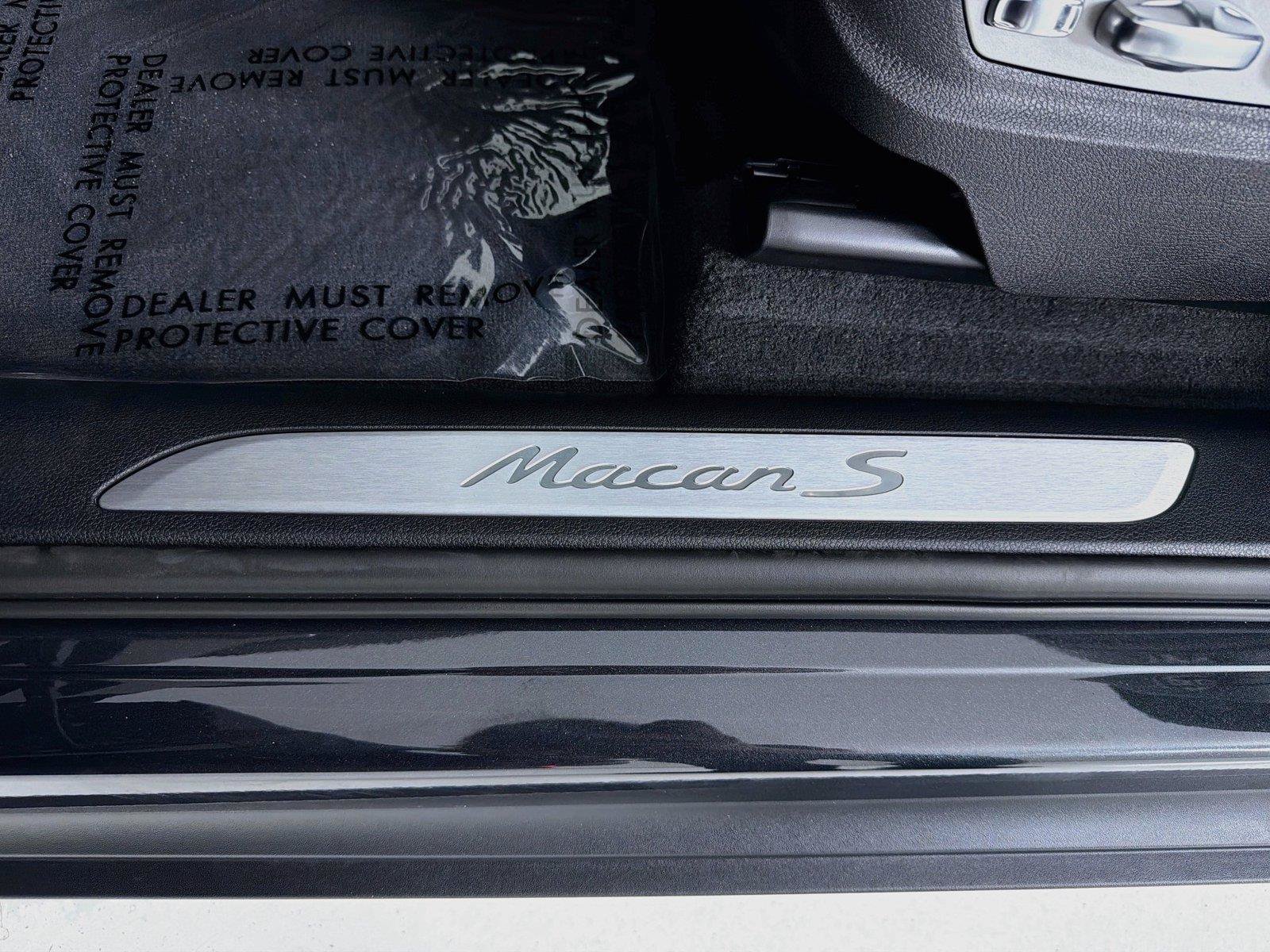 New 2026 Porsche Macan S AWD/4WD image 11