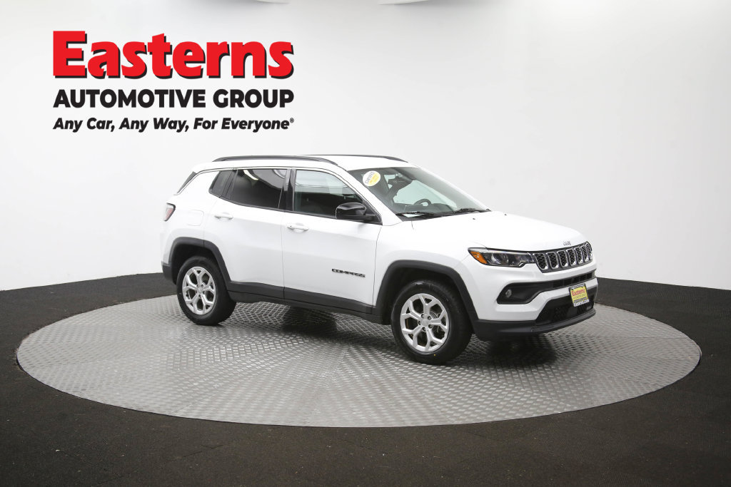 Used 2024 Jeep Compass Latitude AWD/4WD image 49