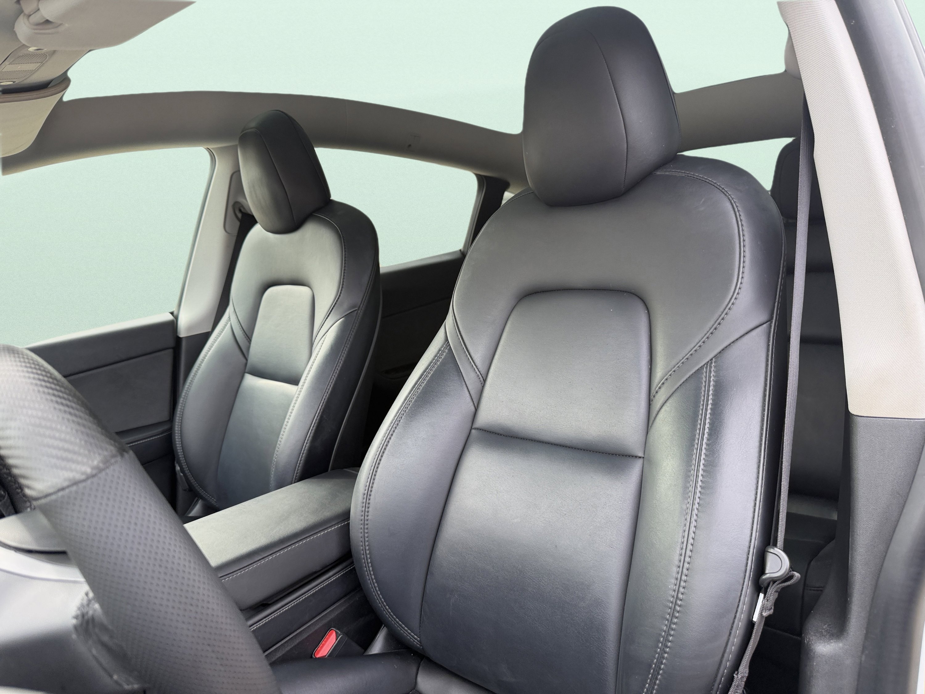 Used 2021 Tesla Model Y Long Range image 2