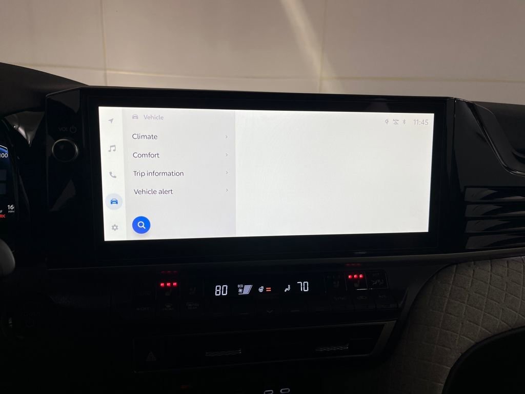 Used 2026 Toyota Camry XLE w/ Premium Plus Package image 68