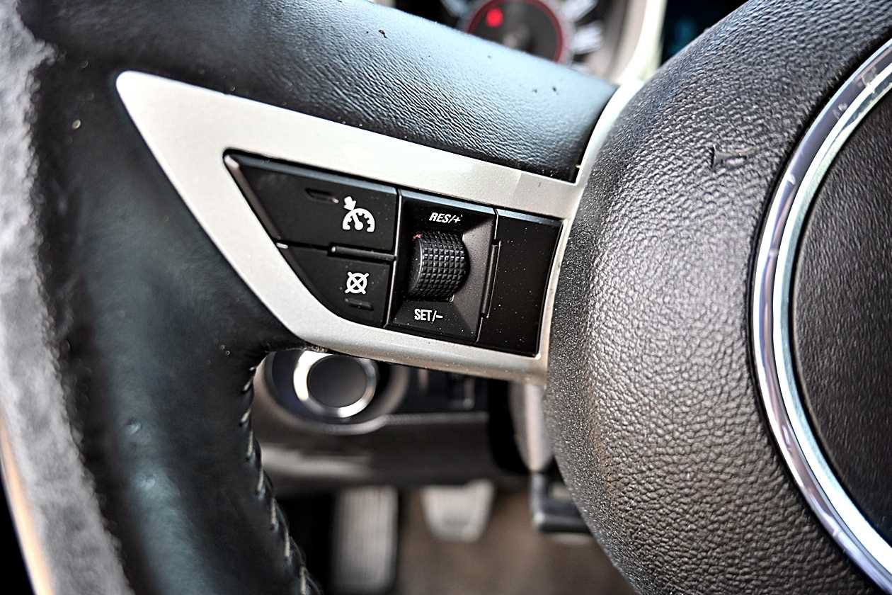 Used 2010 Chevrolet Camaro LT w/ RS Package RWD image 16