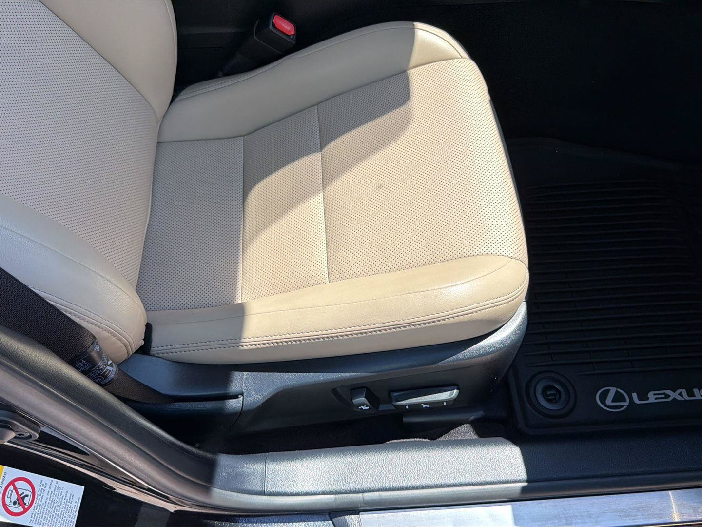 Used 2017 Lexus IS 300 AWD w/ Navigation System Package image 22