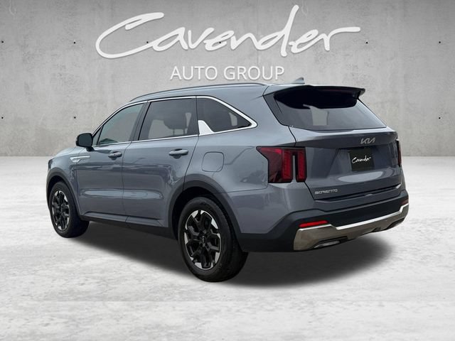 Used 2024 Kia Sorento S FWD image 14