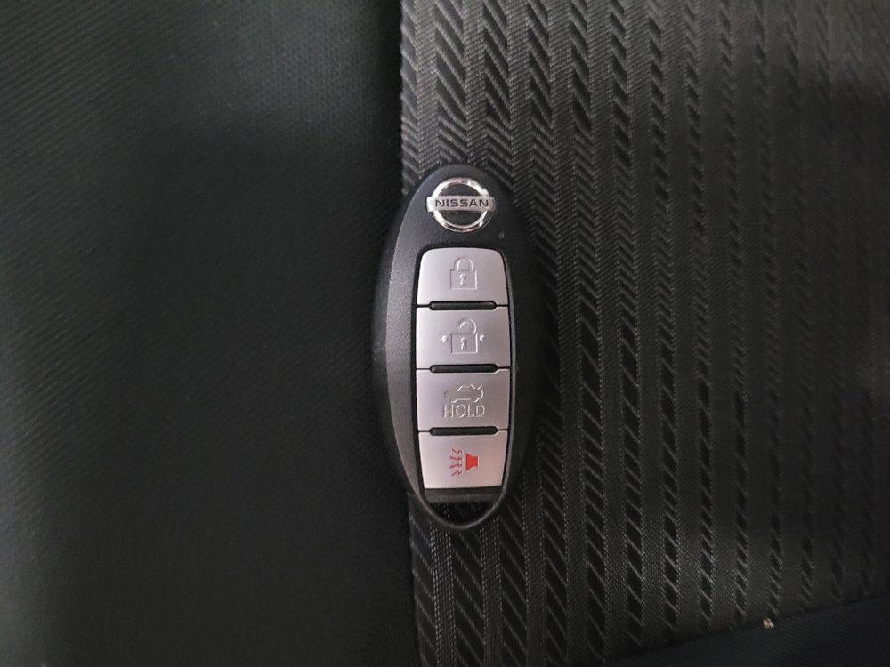 Used 2020 Nissan Versa SV FWD image 32