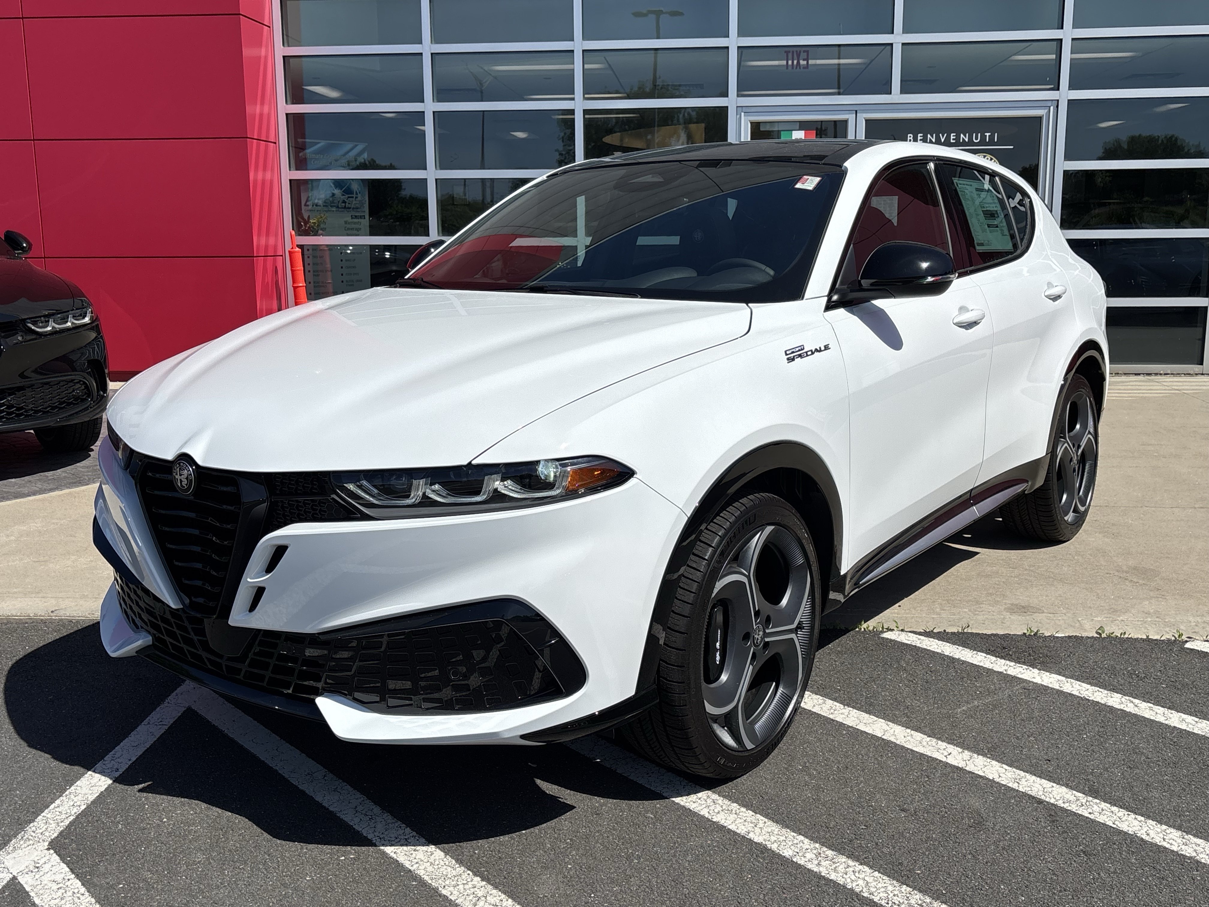 New 2026 Alfa Romeo Tonale AWD/4WD image 3