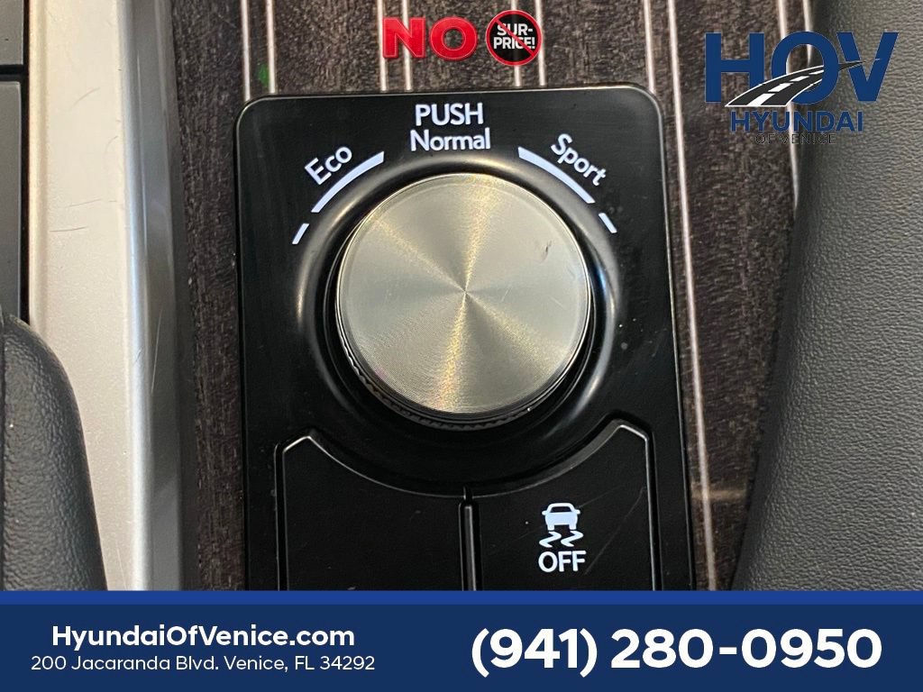 Used 2022 Lexus RX 350L Luxury w/ Accessory Package (Z1) FWD image 38
