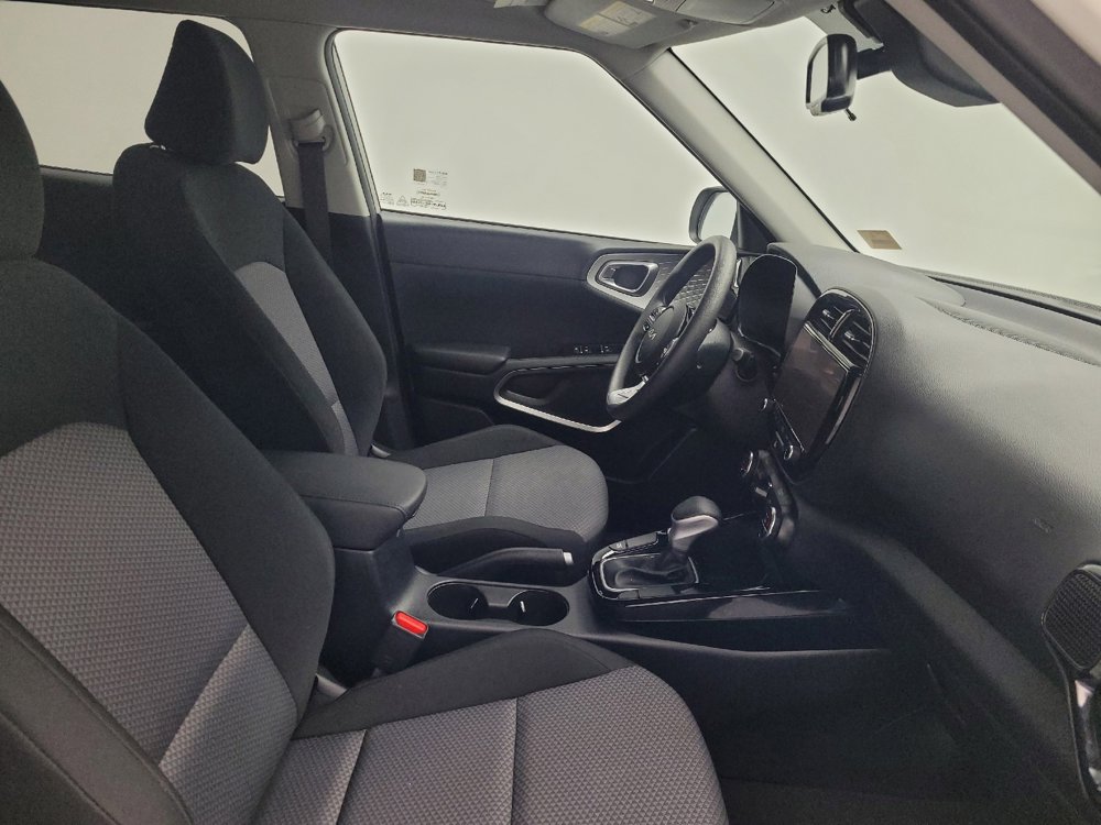 Used 2023 Kia Soul S image 21