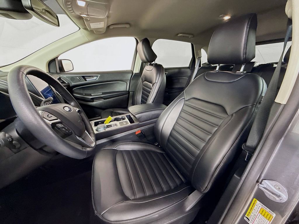 Certified 2024 Ford Edge SEL w/ Convenience Package image 2