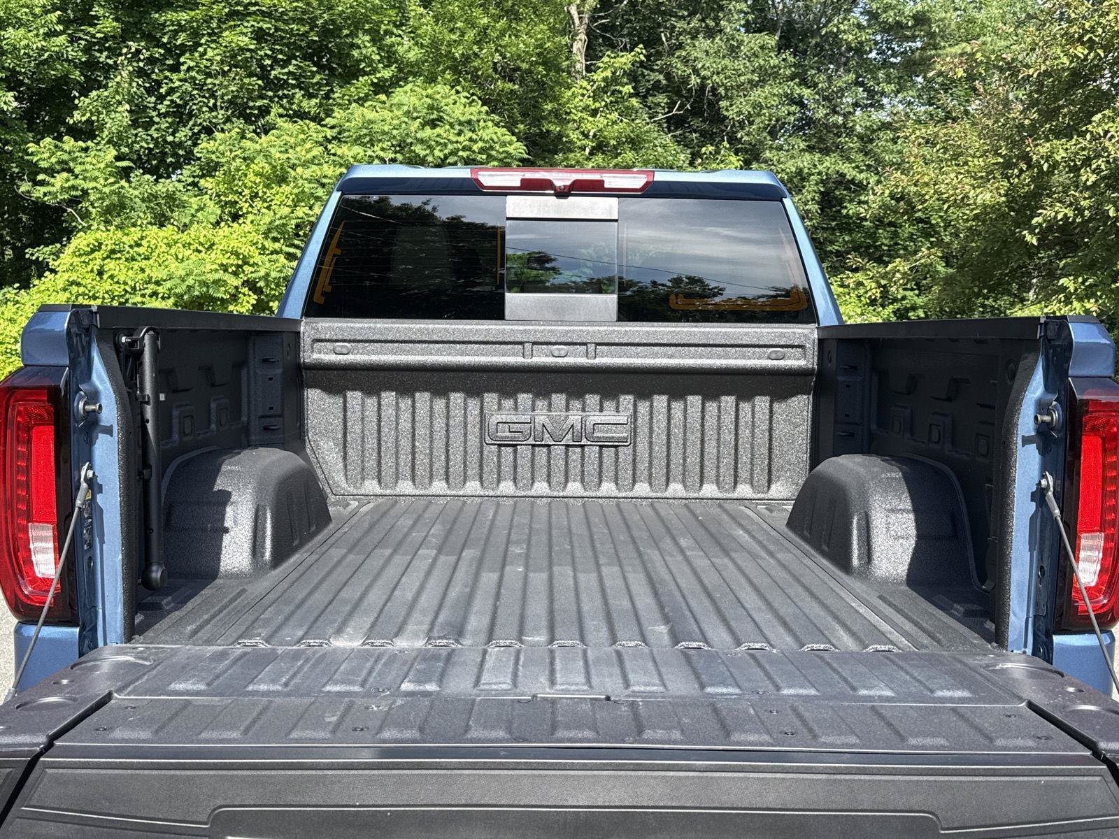 Used 2025 GMC Sierra 1500 Denali AWD/4WD image 12