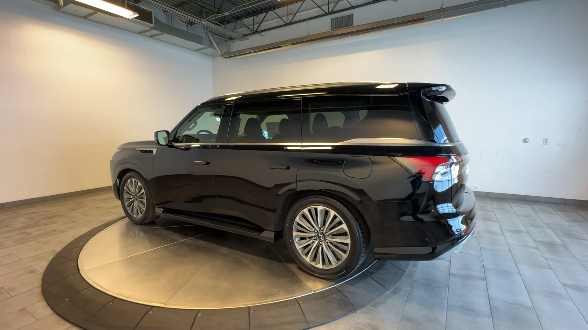 New 2026 INFINITI QX80 Luxe AWD/4WD image 6