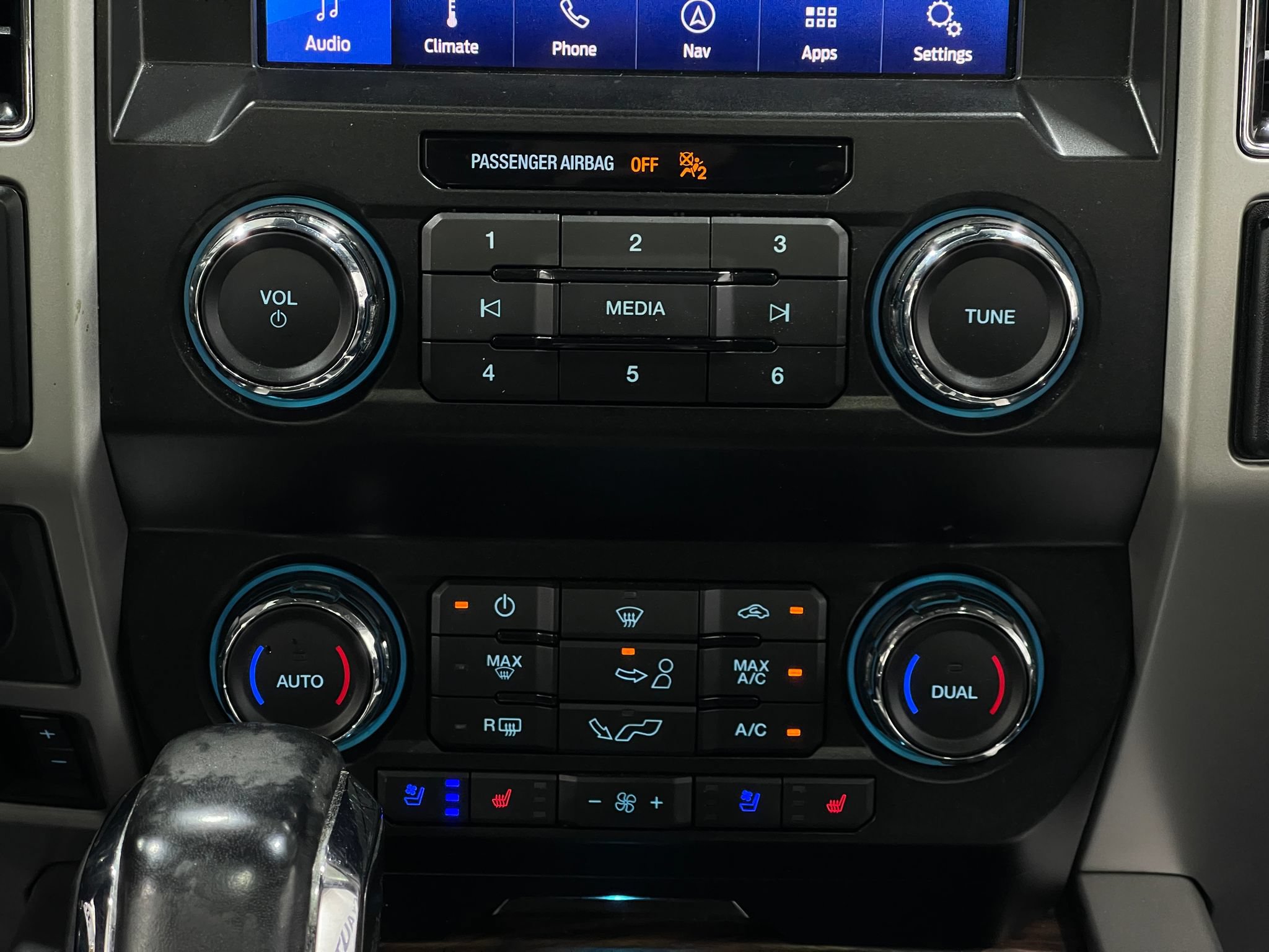 Used 2019 Ford F150 Lariat AWD/4WD image 25