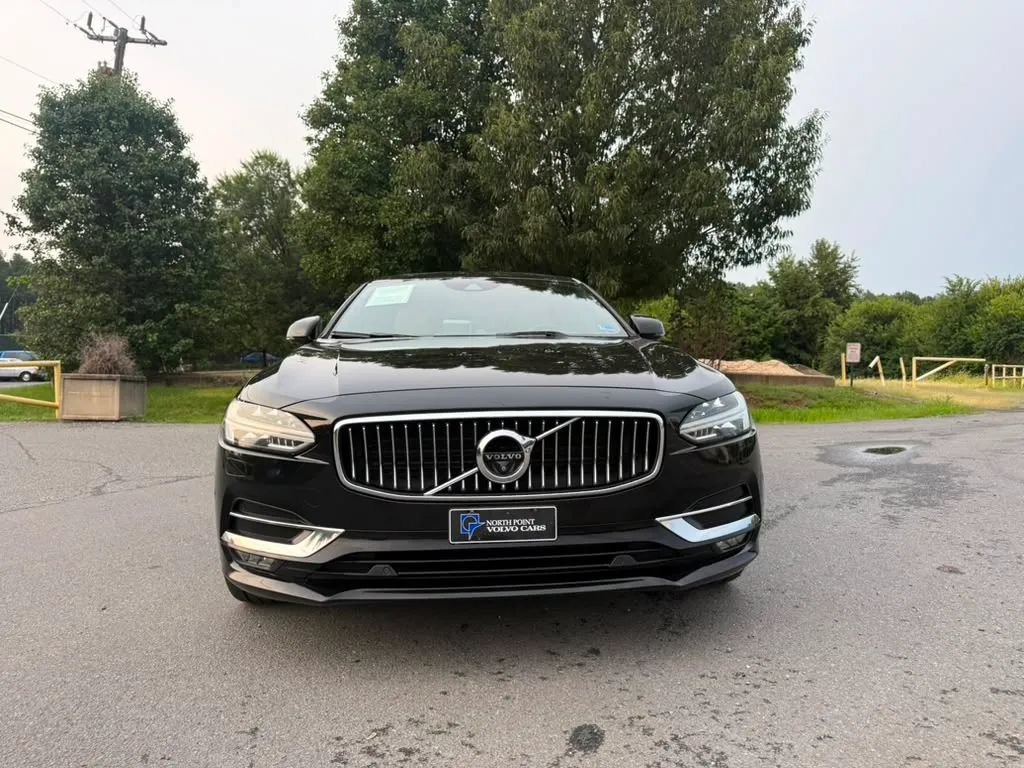 Used 2017 Volvo S90 T6 Inscription w/ Vision Package AWD/4WD image 2