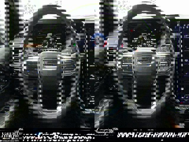 Certified 2025 GMC Yukon Denali image 35