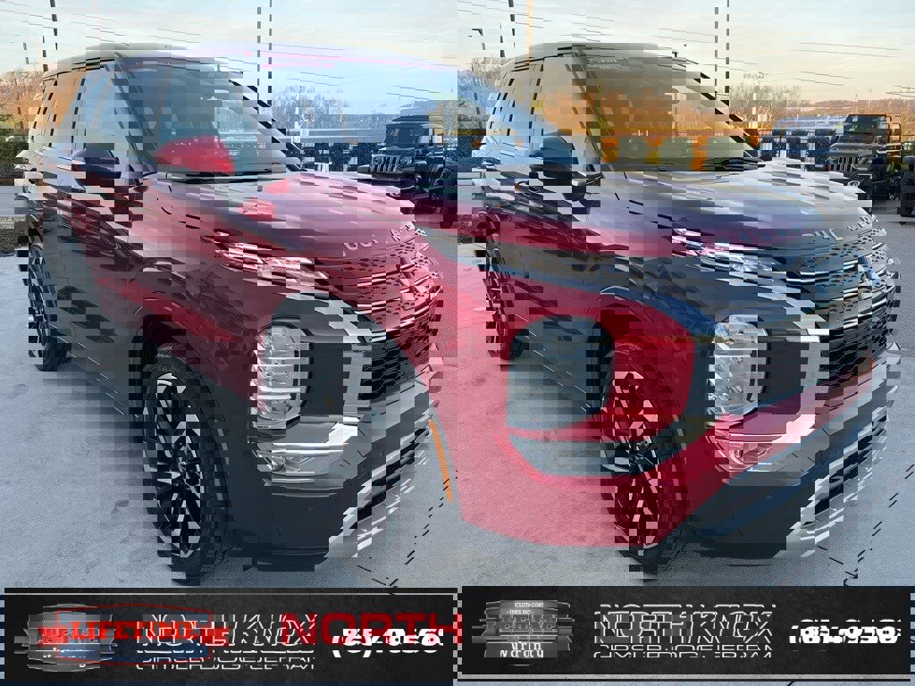 Used 2024 Mitsubishi Outlander SE image 28