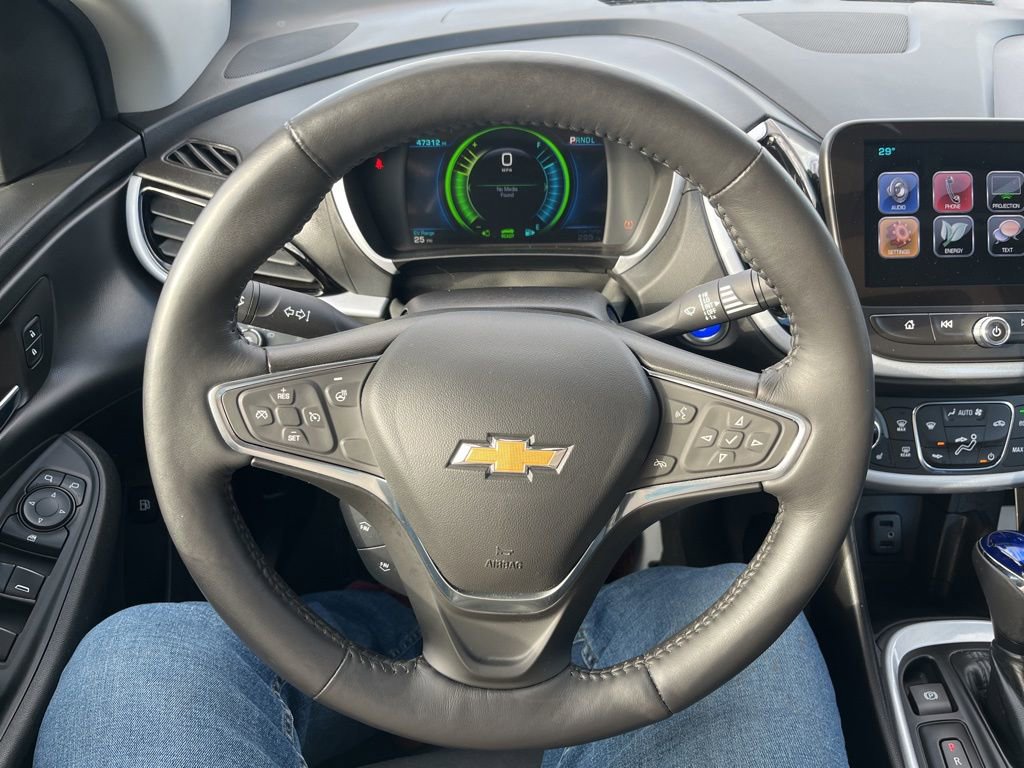 Used 2017 Chevrolet Volt LT w/ Comfort Package image 19
