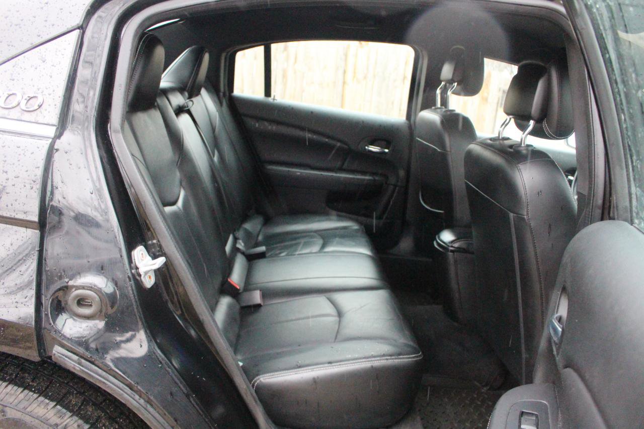 Used 2013 Chrysler 200 Limited FWD image 30