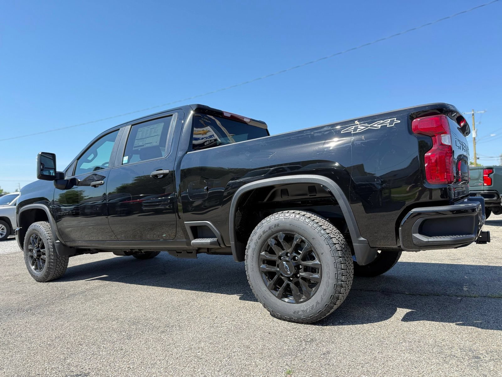 New 2026 Chevrolet Silverado 2500 Custom w/ Custom Value Package AWD/4WD image 4