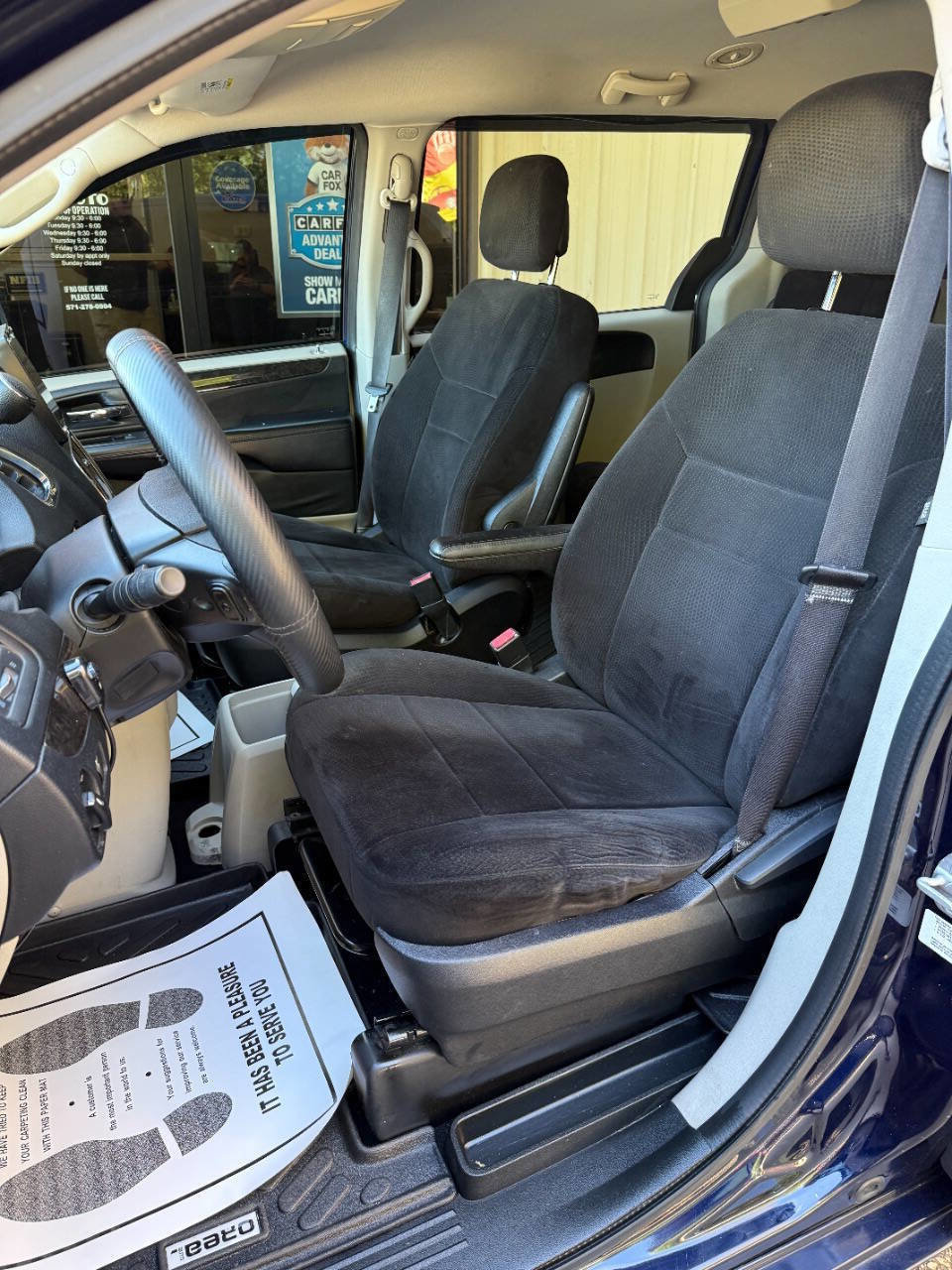 Used 2012 Dodge Grand Caravan SE FWD image 10