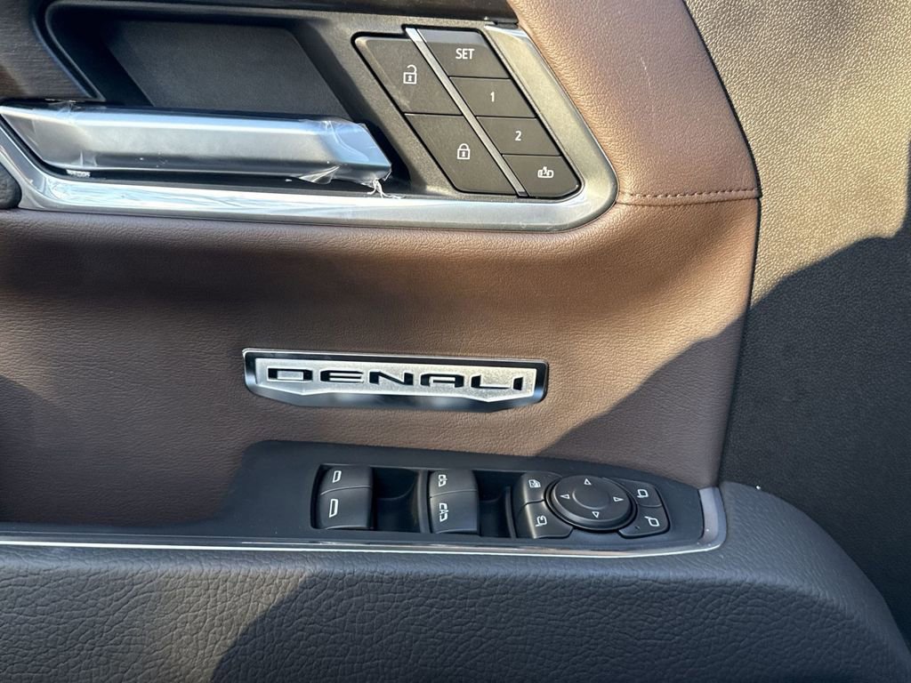 New 2026 GMC Sierra 1500 Denali w/ Denali Reserve Package image 15
