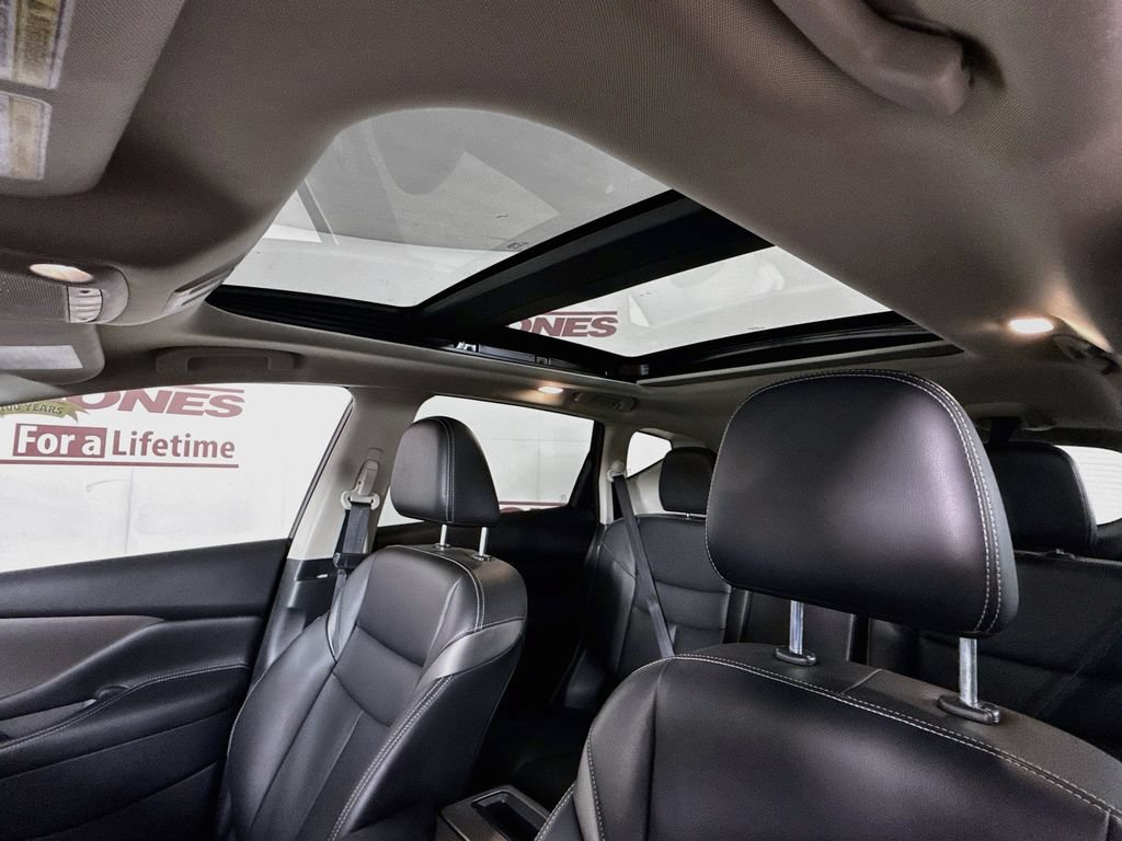 Used 2023 Nissan Murano SL w/ SL Moonroof Package AWD/4WD image 12