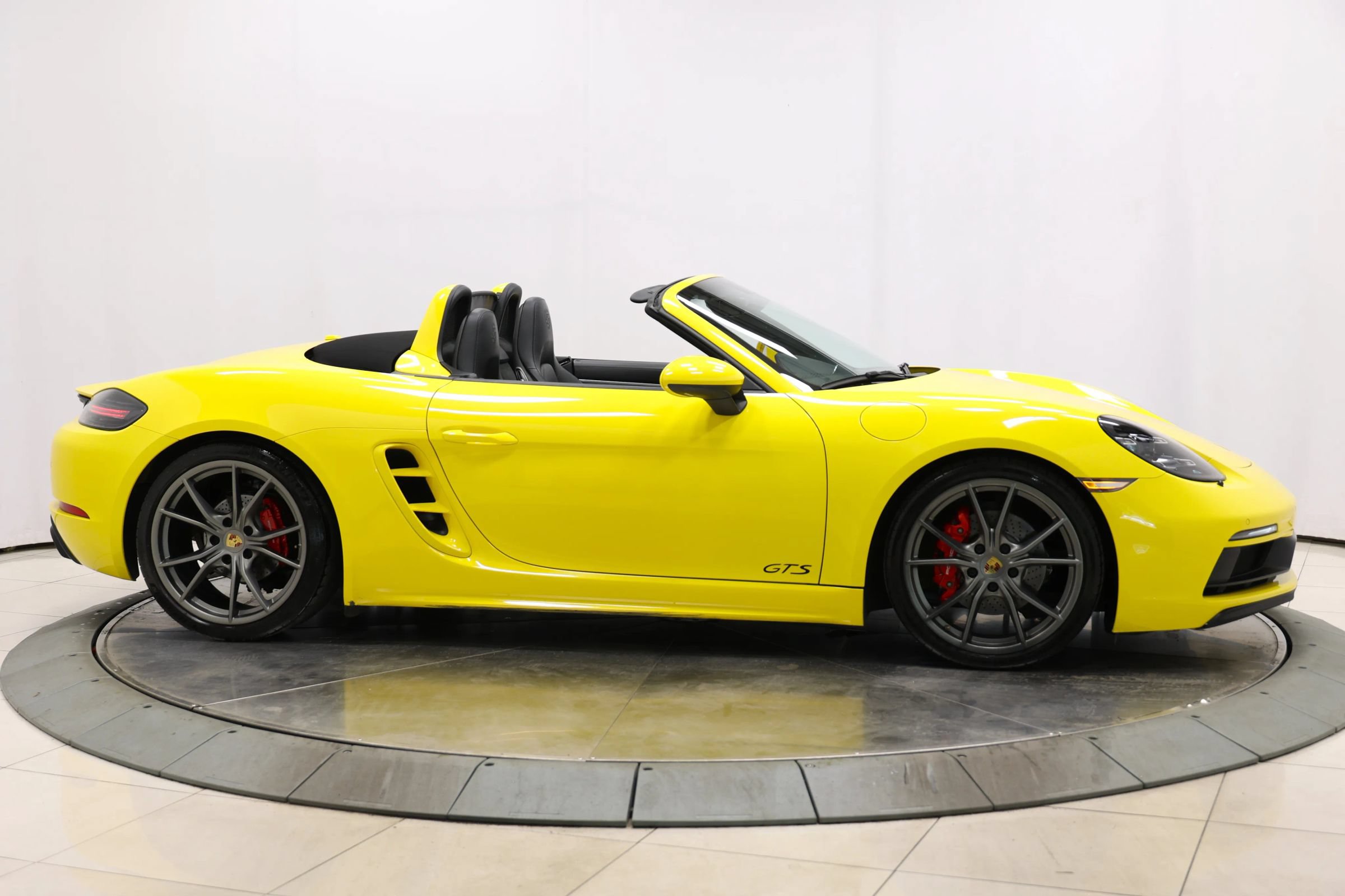 Used 2019 Porsche 718 Boxster GTS RWD image 69