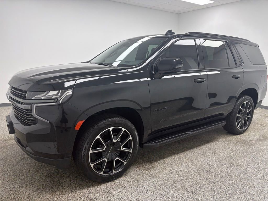 Used 2021 Chevrolet Tahoe RST w/ Luxury Package image 3