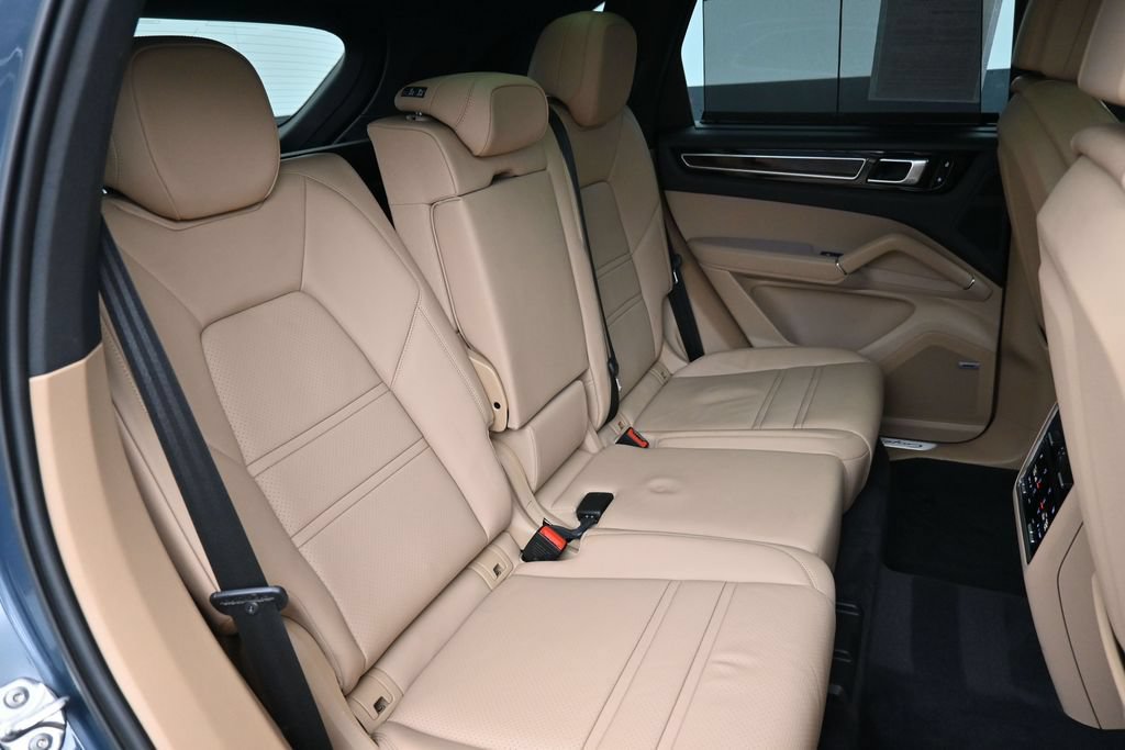 Used 2019 Porsche Cayenne S AWD/4WD image 26