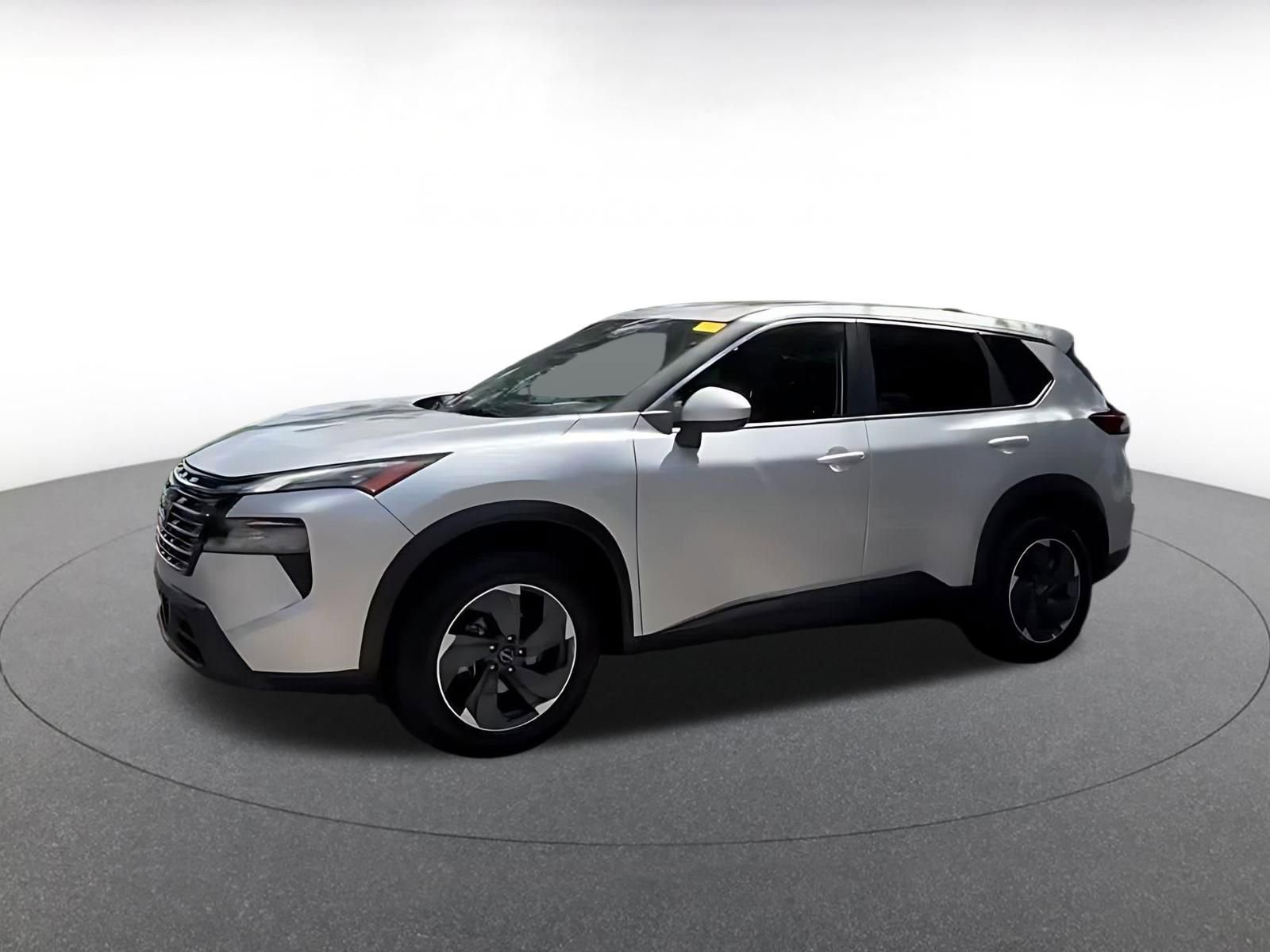Used 2025 Nissan Rogue SV FWD image 8